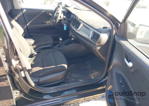 2021 Kia Rio S из США, поврежденный, VIN 3KPA24AD1ME397402